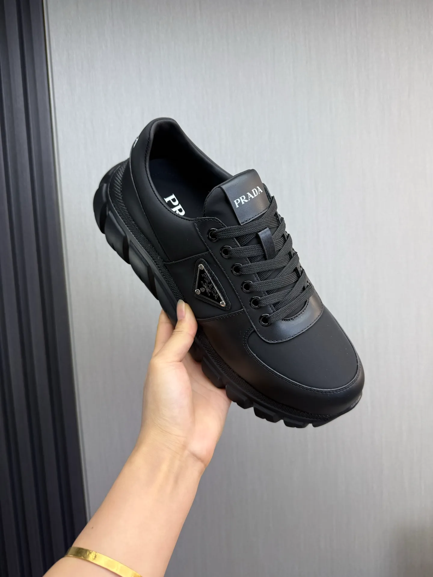Men's shoes 💰580💰 [PRADA] Men's shoes are popular in the counter, official website is synchronized, 1 high-quality shipment ✔️Imported cowhide fabric + cowhide lining, 1🆚1 replica, original sole, 38-45 (45 customized, non-refundable)
